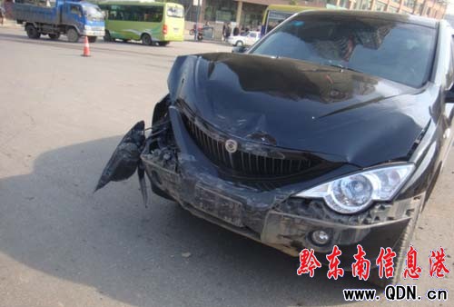 環城西路發生交通事故 一人死亡(組圖)