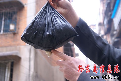 3��ţ��עˮ7�� �P��ţ���Ј���ˮ���أ��D��