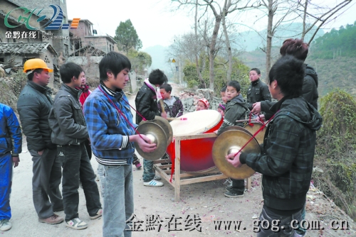 ʩ�����Ԫ�����������D��