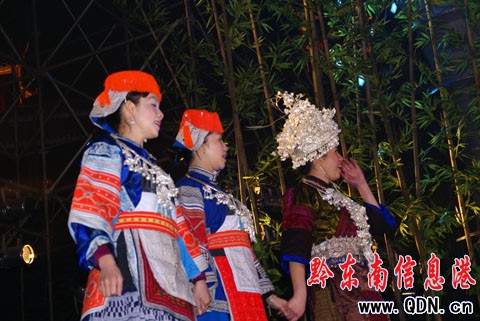 2010�Ї�•�P���������H�J�Ϲ�¡���_Ļ���D��