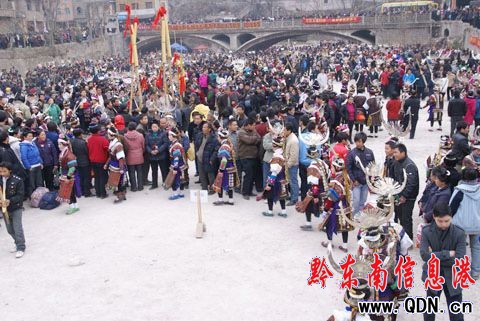 400���J���ëI�J������ ���l(xi��ng)�n�Ð��ںη���