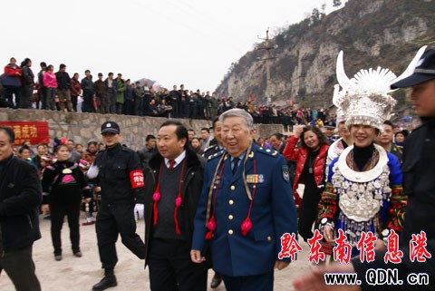 ��C�������㿴�����Ї@ʢ���� ʢ�b������(�D)