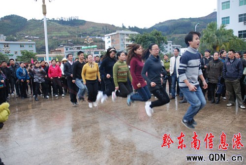 �Ľ��h�f���DŮ�g�c�����ˡ����M�D��