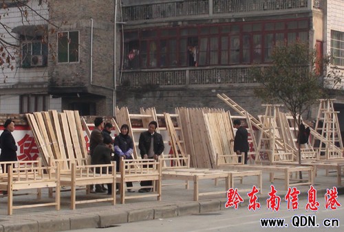 ����һ����ľ�������y(t��ng)��ˇ��(sh��)�F(xi��n)�پ͘I(y��)���D��