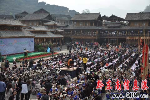 西江論壇開幕 苗鄉(xiāng)少女暢談美好鄉(xiāng)村生活(圖)