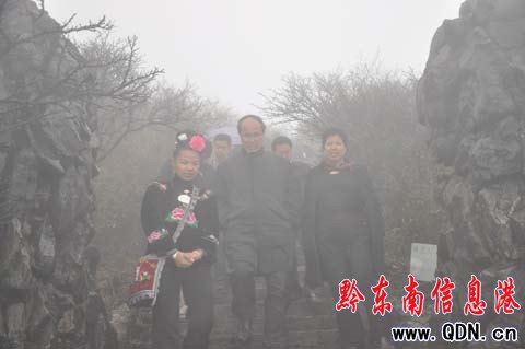 �׹�ɽ�ƺ��澰�����h(yu��n)���ͣ��D��