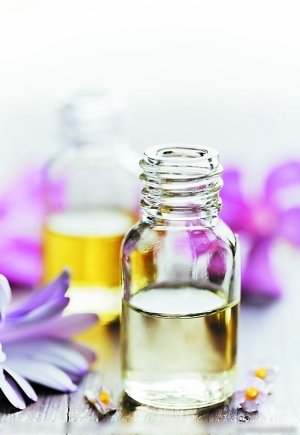 外資化妝品調查:價格相差幾百倍 但是成分一樣