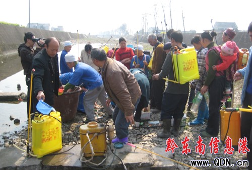 �Sƽ�h�_չ�R��������F����Ӗ