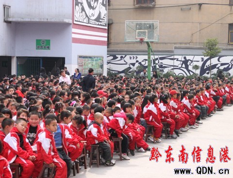 �P���н������(du��)�_(k��i)չ��ͨ��ȫ�����M(j��n)У�@���(d��ng)