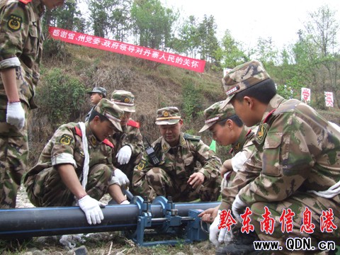 危難之處筑忠誠 州武警支隊奮戰抗旱救災前線