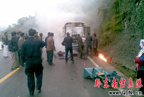 未滅煙頭惹禍事 結婚用車半路被燒(圖)