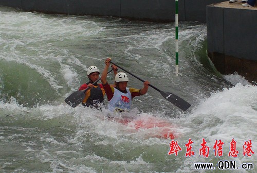 第六屆亞洲皮劃艇激流回旋錦標賽隆重開幕(圖)