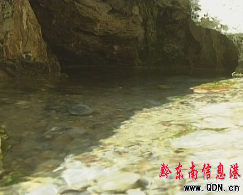 �棬Ȫ��һ���͕���ˮ�����D��