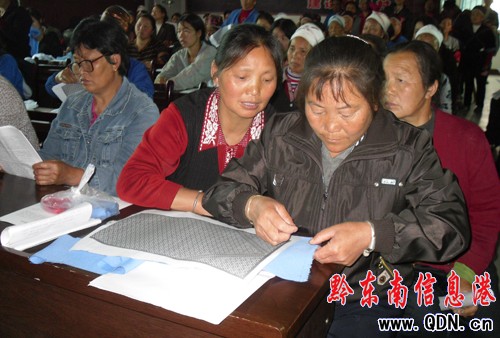 �Sƽ�����r��DŮ��߼����_�k��ɫ��Ӗ�ࣨ�M�D��