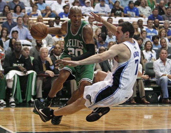 皮爾斯阿倫砍47分雙劍合璧 魔術金身告破