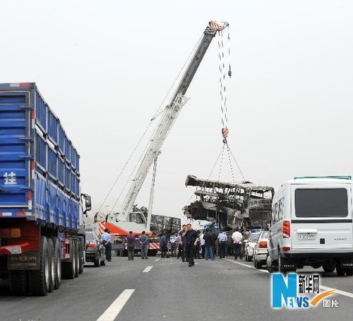 �L������|���ΰl���ش�܇��32�����y21�˂�