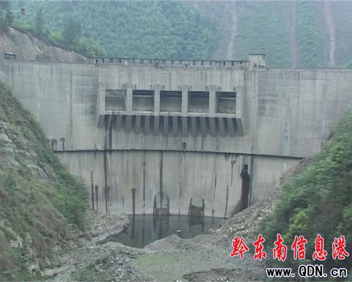 臺(tái)江最大的水利工程巖寨水電站正式發(fā)電(圖)