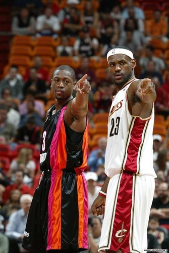 曝詹姆斯波什欲投奔韋德 超級三巨頭呼之欲出