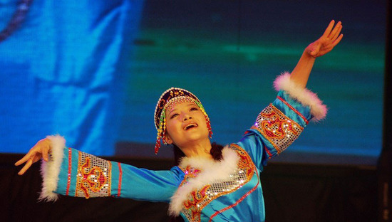 組圖:中國美女起舞世界杯開幕式現中國元素