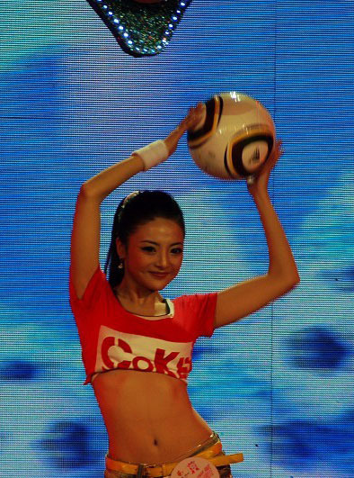 組圖:中國美女起舞世界杯開幕式現中國元素