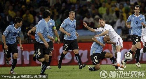 組圖:10人烏拉圭逼平法國 高盧雄雞低下頭