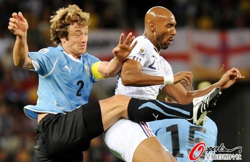 組圖:10人烏拉圭逼平法國 高盧雄雞低下頭