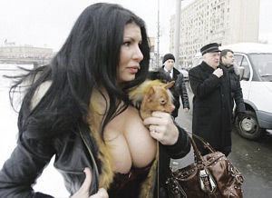 ����ģ���w�Cײ��¡�ع��z ŭ���r10�f�WԪ���D��