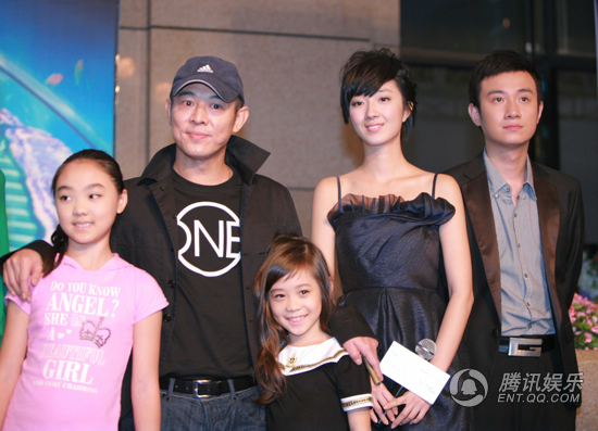 ���������á�������ӳ���B�ܔy��Ů���{̺(�D)