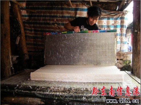 ���l(xi��ng)ǧ���ֹ��� �߳�һƬ����أ��D��