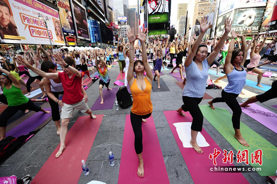 ��ǧ�˼~�s�r��V�����٤ӭ������