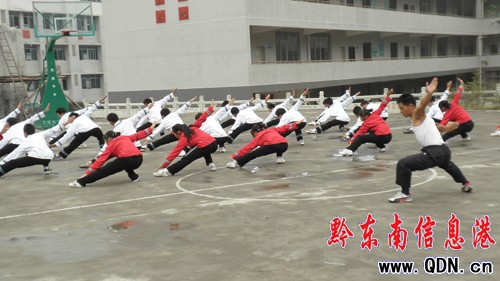 ���ӿh�����ЌW(xu��)�W(xu��)����(x��)���o(h��)У���D��