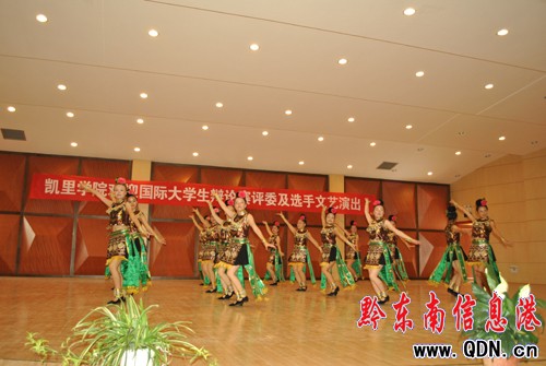 ������У�qՓ��Ӣ�����l��կ���������L��