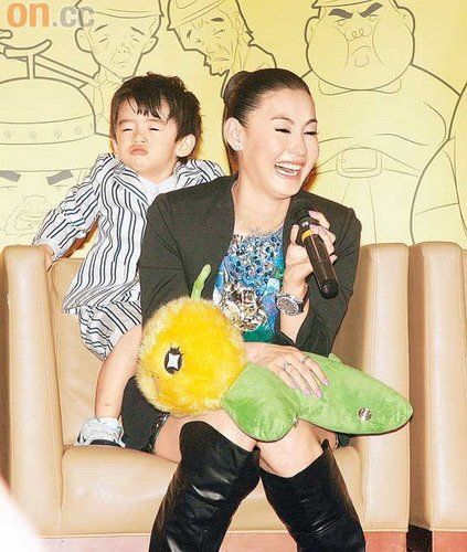 張柏芝自曝Lucas常亂叫媽媽(圖)