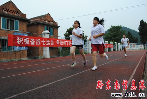 �P���зe�O���(zh��n)���\(y��n)��(�M�D)