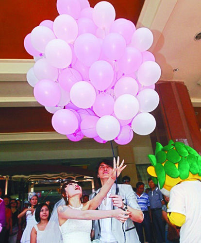 �����ҕ�_Ů�����޸����� ��8000���f�Y��(�D)