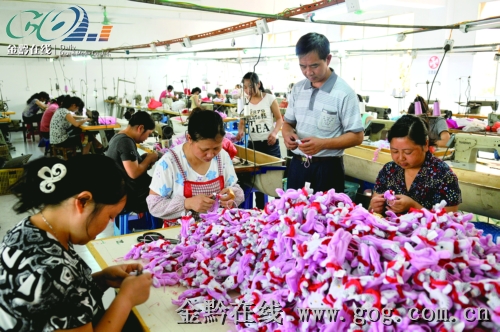 岑鞏引進制造企業產品遠銷日本加拿大(圖)