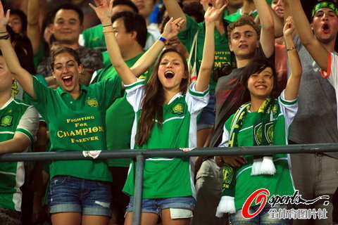 �M�D�������Ů����������������