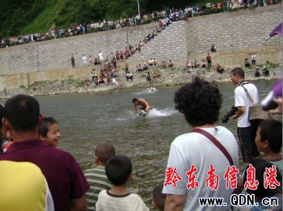 2010�P��������������ι�(ji��)¡���_Ļ(�D)