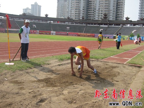 ���\���С�Ů�����h��ِ�A�M�Y(ji��)�����D��