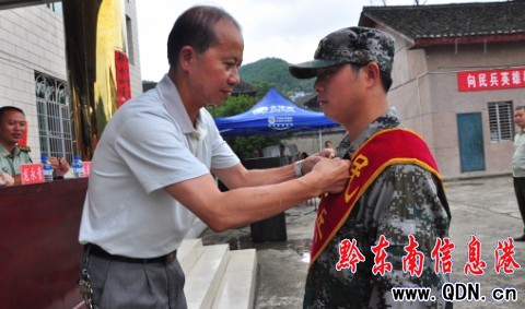 �\���������Ӣ�ۣ��D��