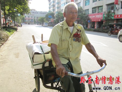 天柱八旬退伍老兵 45年采取獨(dú)特方式慶“八一”