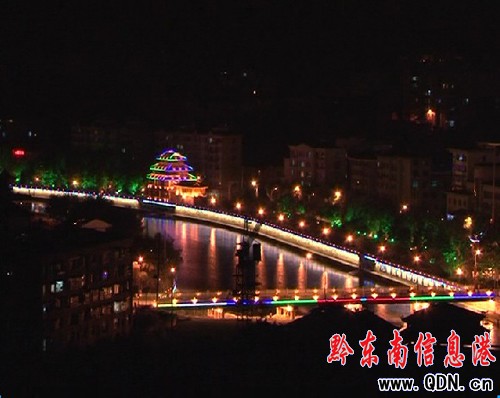 臺江夜景五彩斑斕醉人心(組圖)