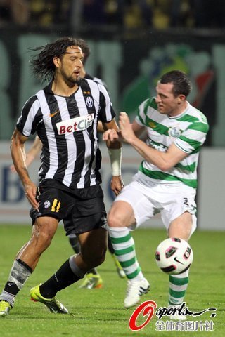 組圖:歐聯杯尤文輕松晉級 皮耶羅彩虹橋破門