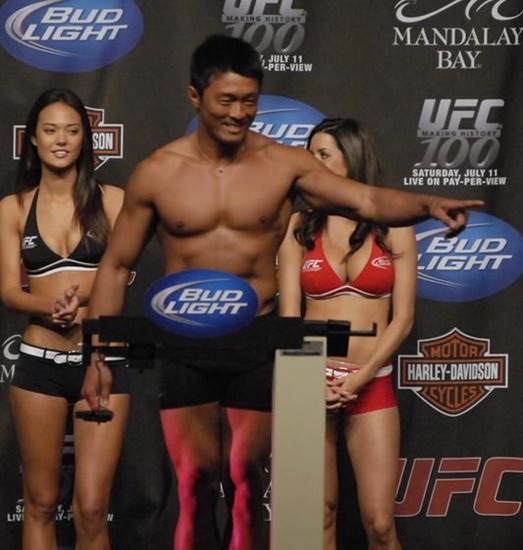 �M�D���ձ�UFC����ِ�����ʮ�� ��AV�翴��