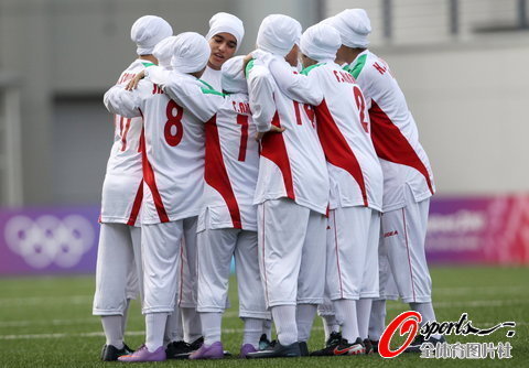 ���W������Ů�㡰ȫ�����b���M��Ҳ����(�D)