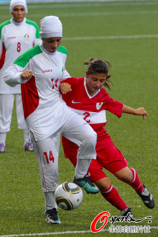 ���W������Ů�㡰ȫ�����b���M��Ҳ����(�D)