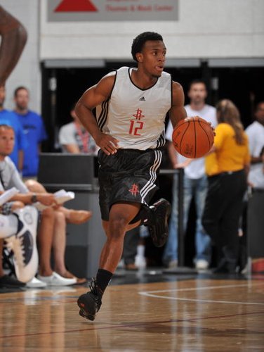 火箭新簽全隊最矮球員 兩年合同鎖定保羅師弟