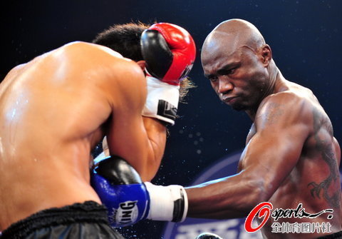 組圖:武林風國際挑戰賽 中國功夫叱咤拳臺