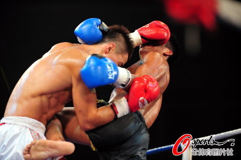 組圖:武林風國際挑戰賽 中國功夫叱咤拳臺