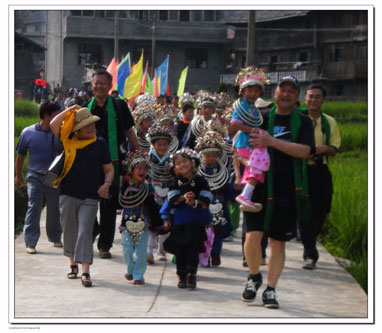 錦屏侗鄉(xiāng) 盛裝迎貴客(圖)